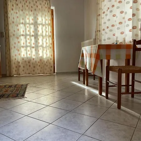 αγναντεμα 公寓式酒店 3*