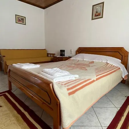 αγναντεμα 公寓式酒店 Eláti